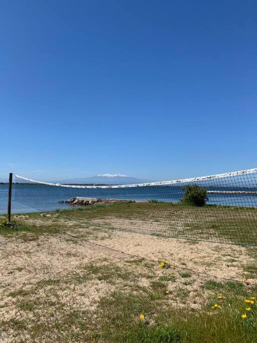 Апартаменты T2 Neuf + Bateau / Piscine Super Infrastructures Ле Баркарес Экстерьер фото